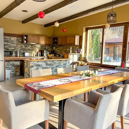 펜션 гергана