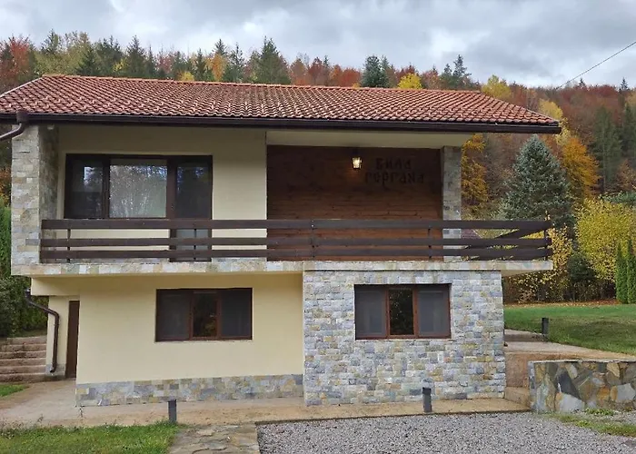 Nyaraló гергана