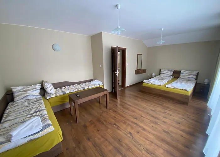 Nyaraló гергана