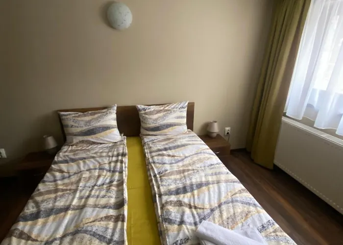 Nyaraló гергана