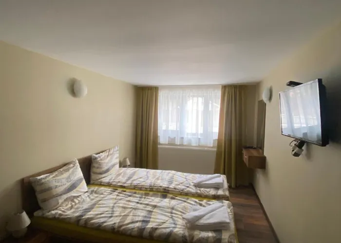 Nyaraló гергана *